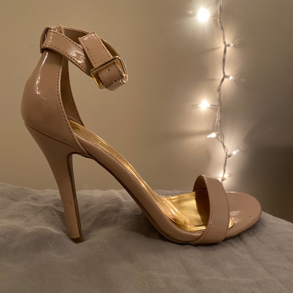Steve Madden Nude Heels